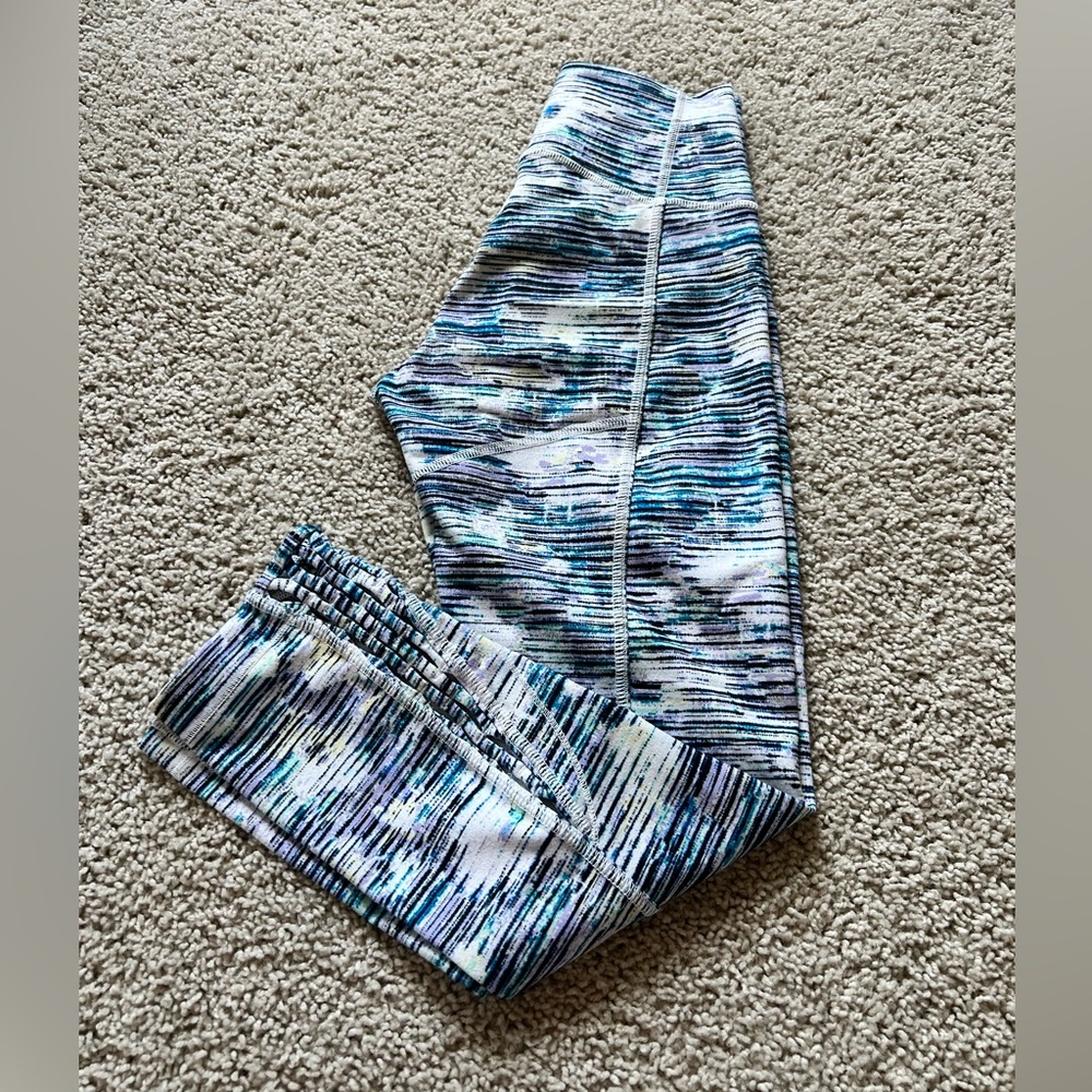 Lululemon True Self Crop